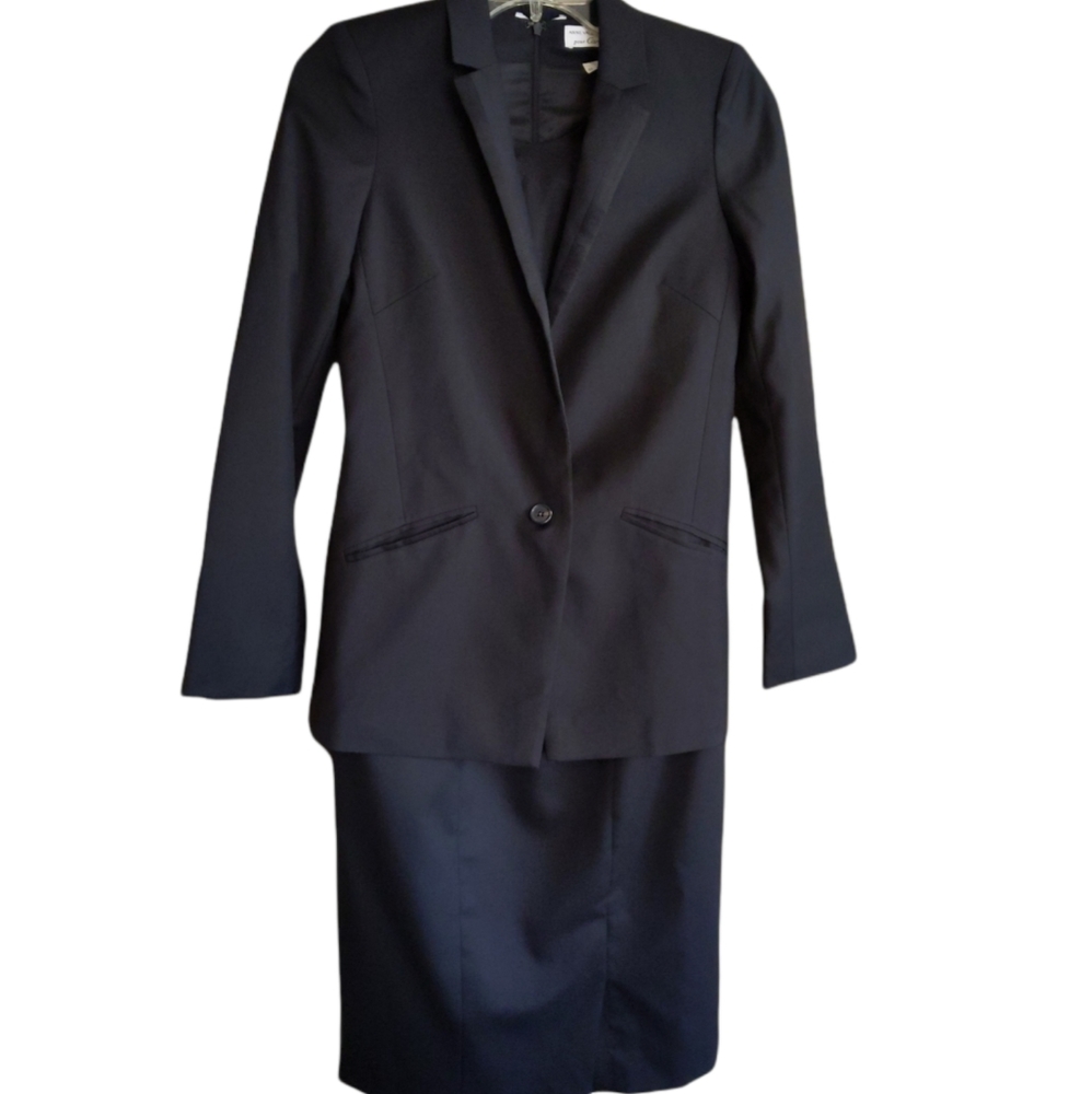 Anne Valerie Hash pour Cartier wool suit